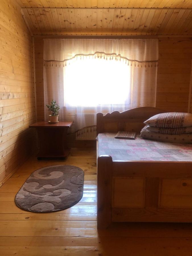 Sadyba Domashniy Zatyshok Pilipets Exterior photo